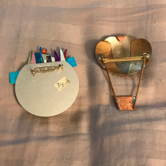 Fun Brooches - Picture 2 of 2